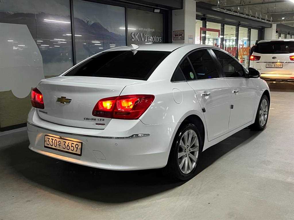 Chevrolet Cruise - Vista 3