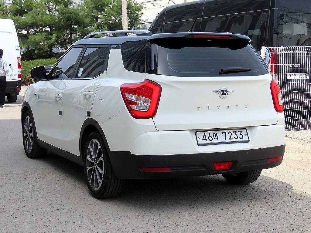 Ssangyong Tivoli - Vista 3