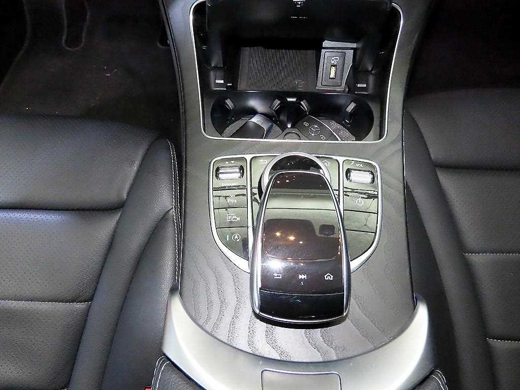 Mercedes Benz C Class 2019 Blanco - Importación desde Corea - HF Imports Iquique - Foto 14