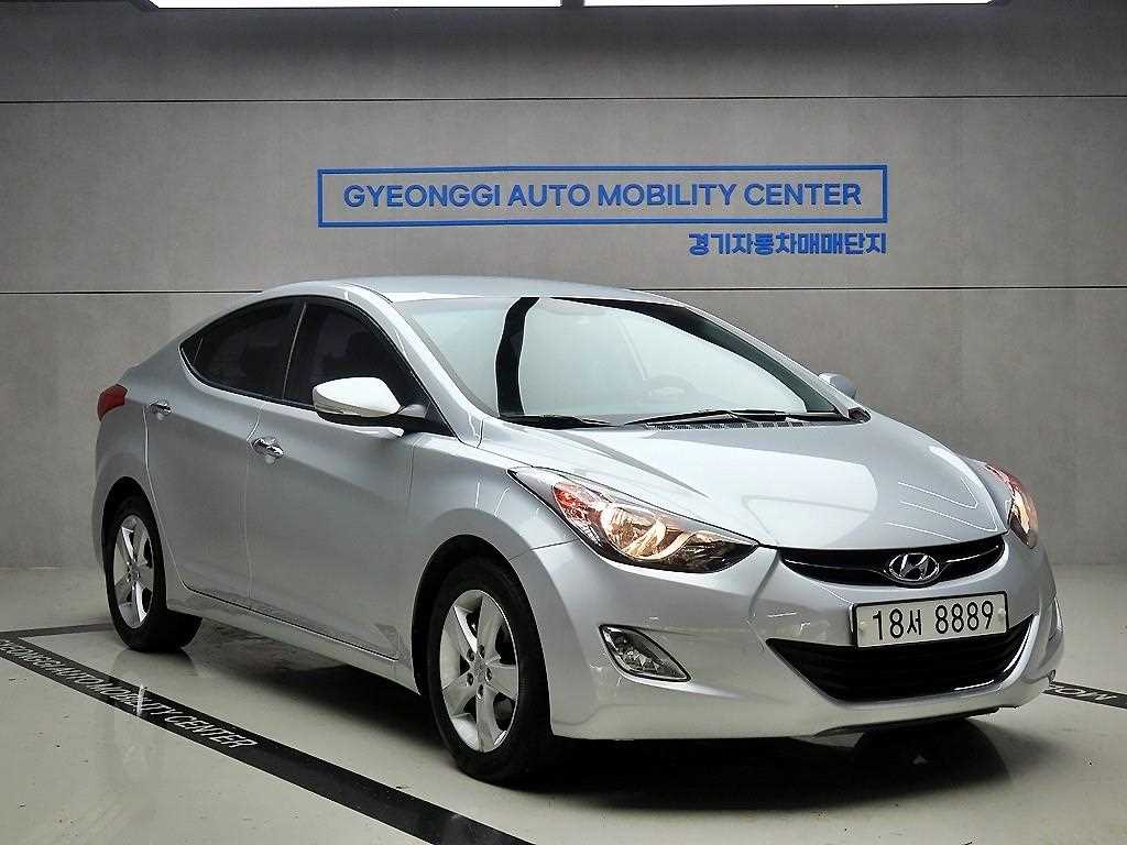HYUNDAI Avante 2011 - Importación desde Corea - HF Imports Iquique - Foto 1