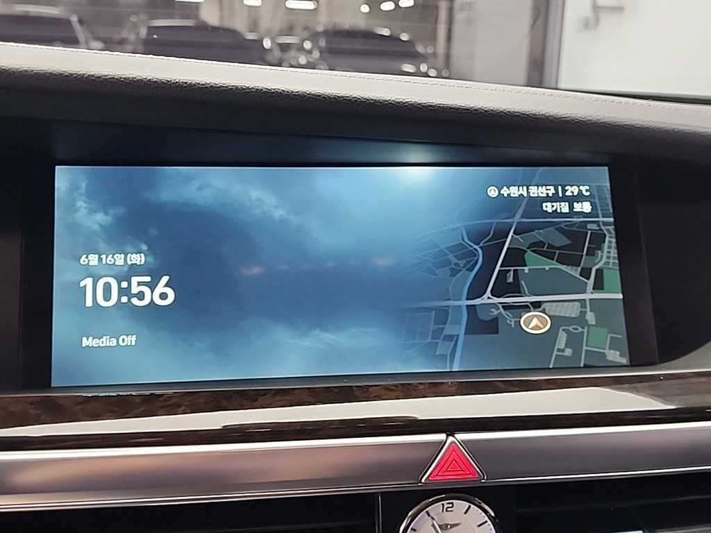 Genesis G90 2019 Negro - Importación desde Corea - HF Imports Iquique - Foto 16