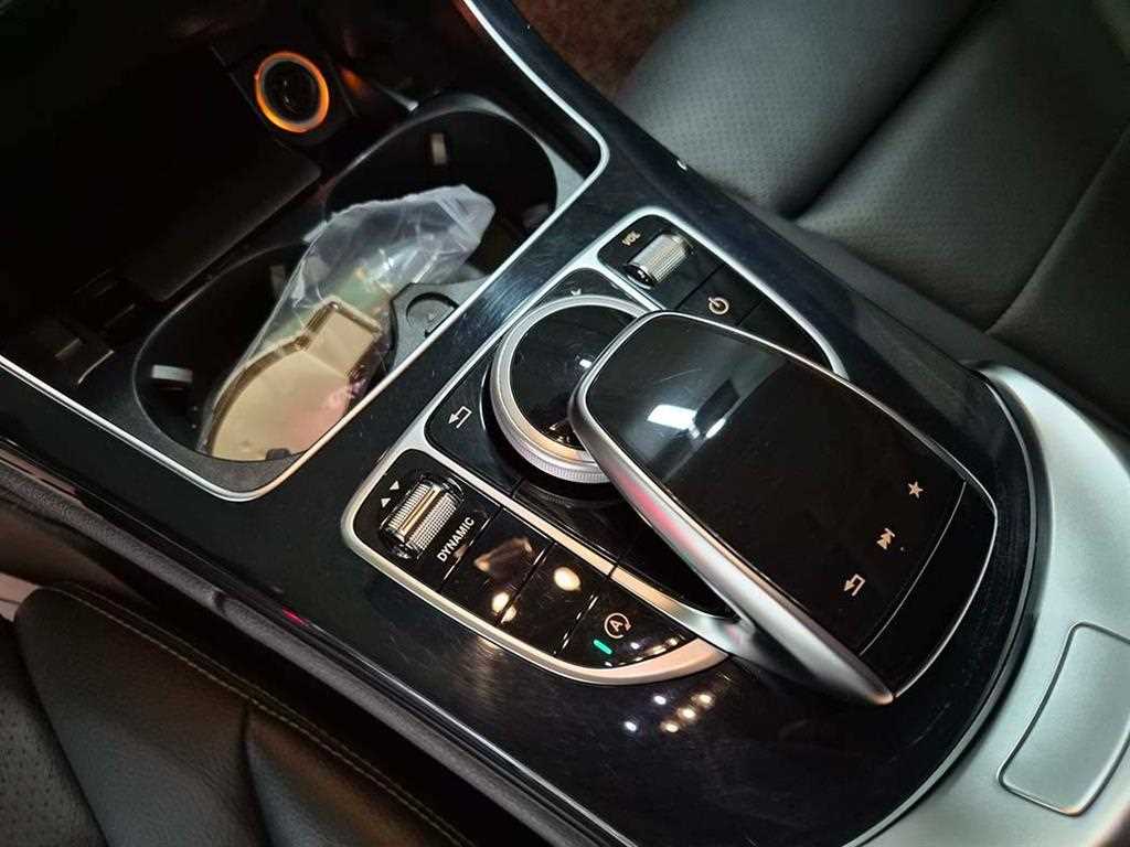 Mercedes Benz C Class 2017 Blanco - Importación desde Corea - HF Imports Iquique - Foto 18