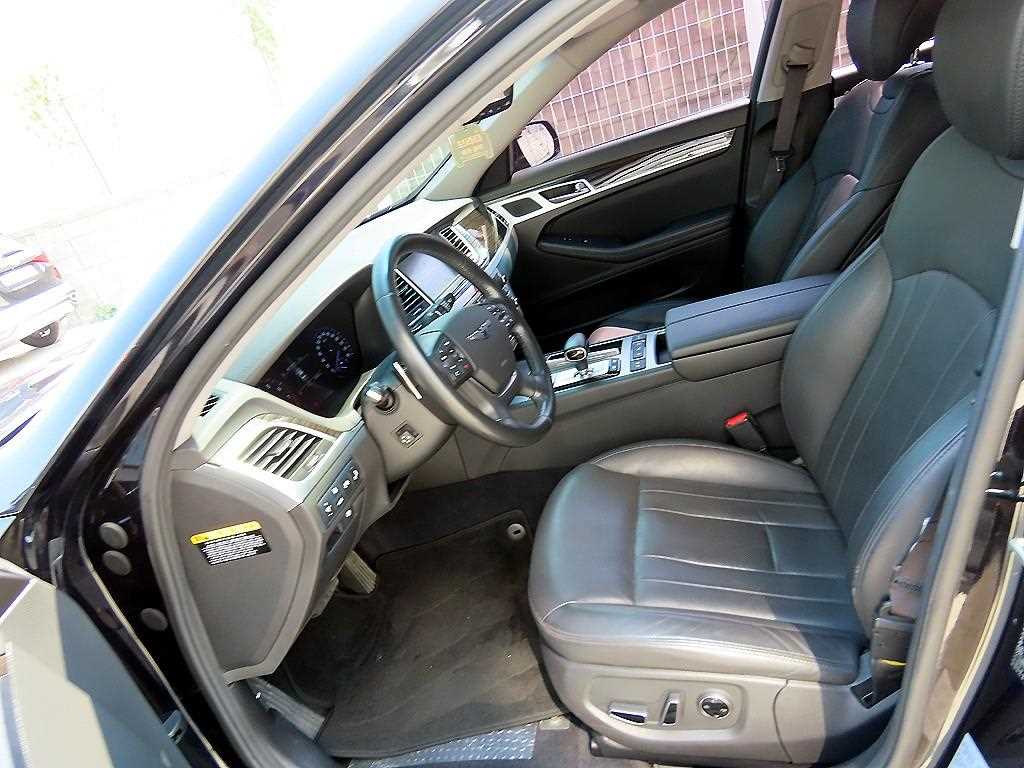 Genesis G80 - Vista 7