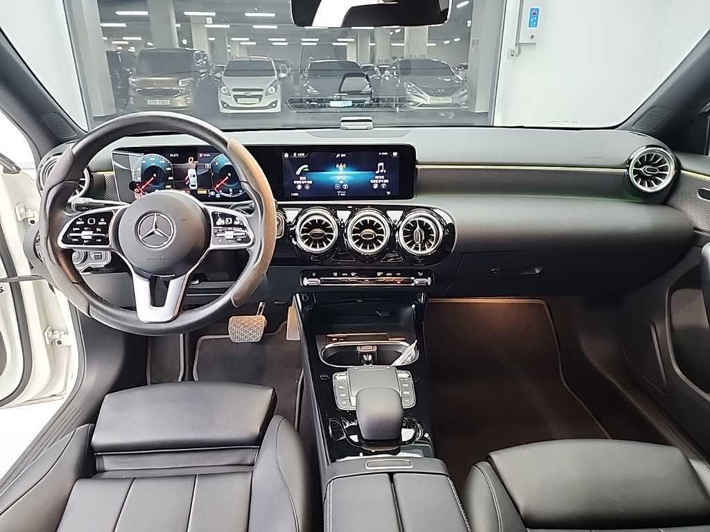 Mercedes Benz A Class - Vista 9