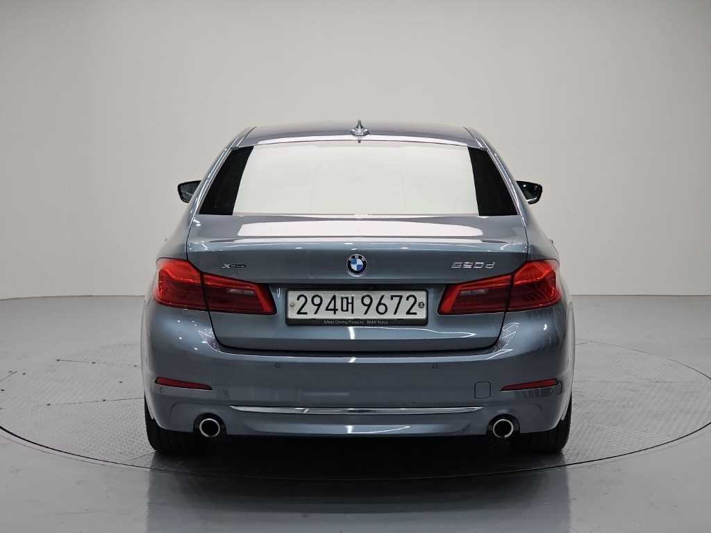 BMW 5 Series - Vista 3
