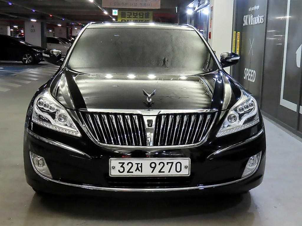HYUNDAI Equus - Vista 2