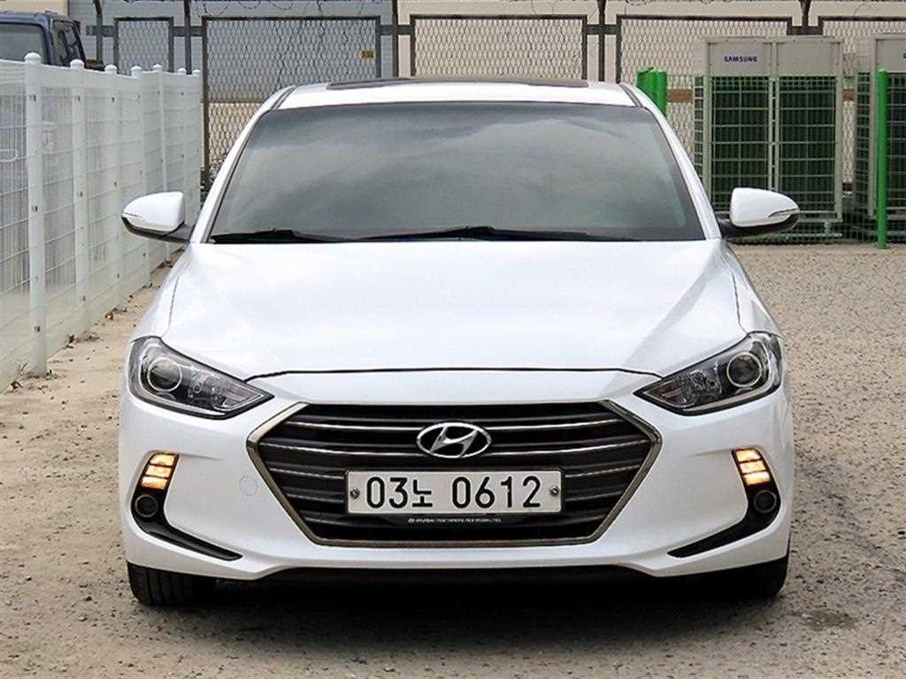HYUNDAI Avante 2016 - Importación desde Corea - HF Imports Iquique - Foto 1