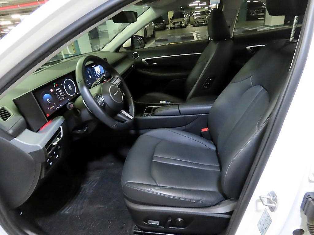 HYUNDAI Sonata - Vista 8