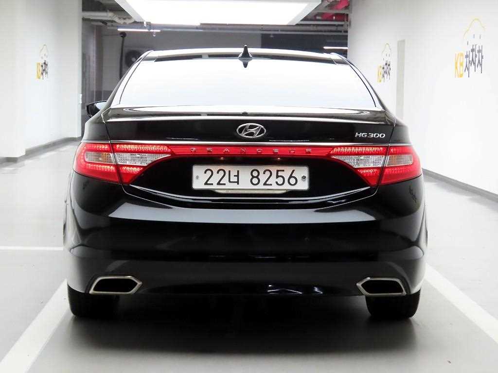 HYUNDAI Grandeur - Vista 3