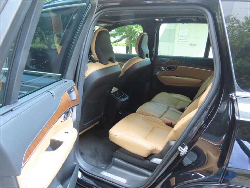 Volvo XC90 2019 Negro - Importación desde Corea - HF Imports Iquique - Foto 16