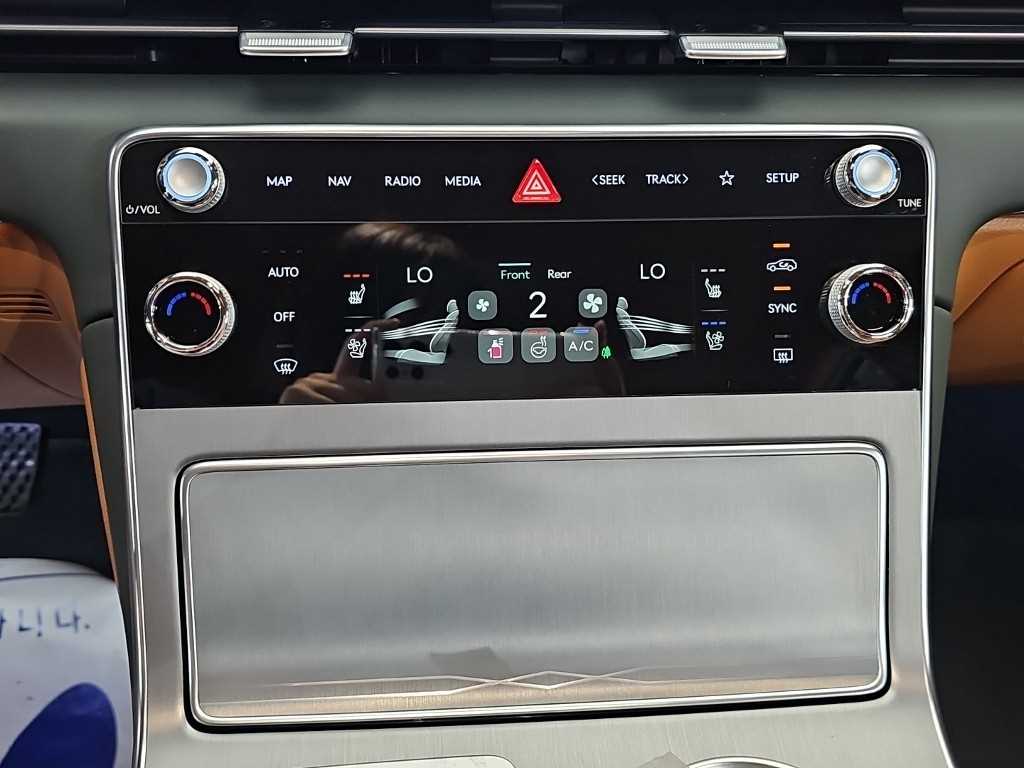 Genesis GV80 - Vista 12