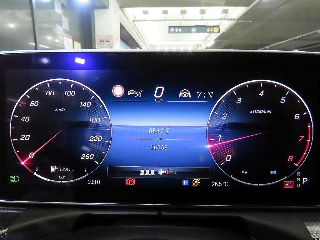 Mercedes Benz C Class - Vista 11