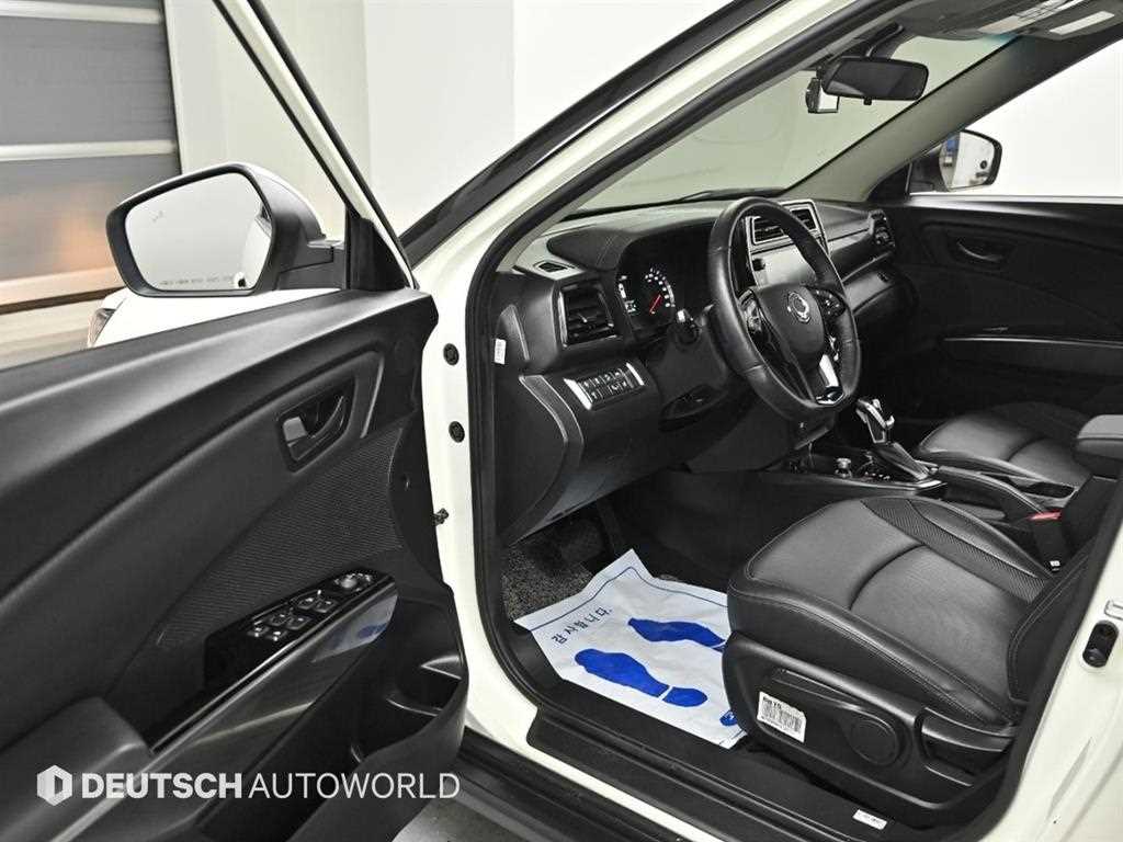 Ssangyong Tivoli 2020 Blanco - Importación desde Corea - HF Imports Iquique - Foto 13
