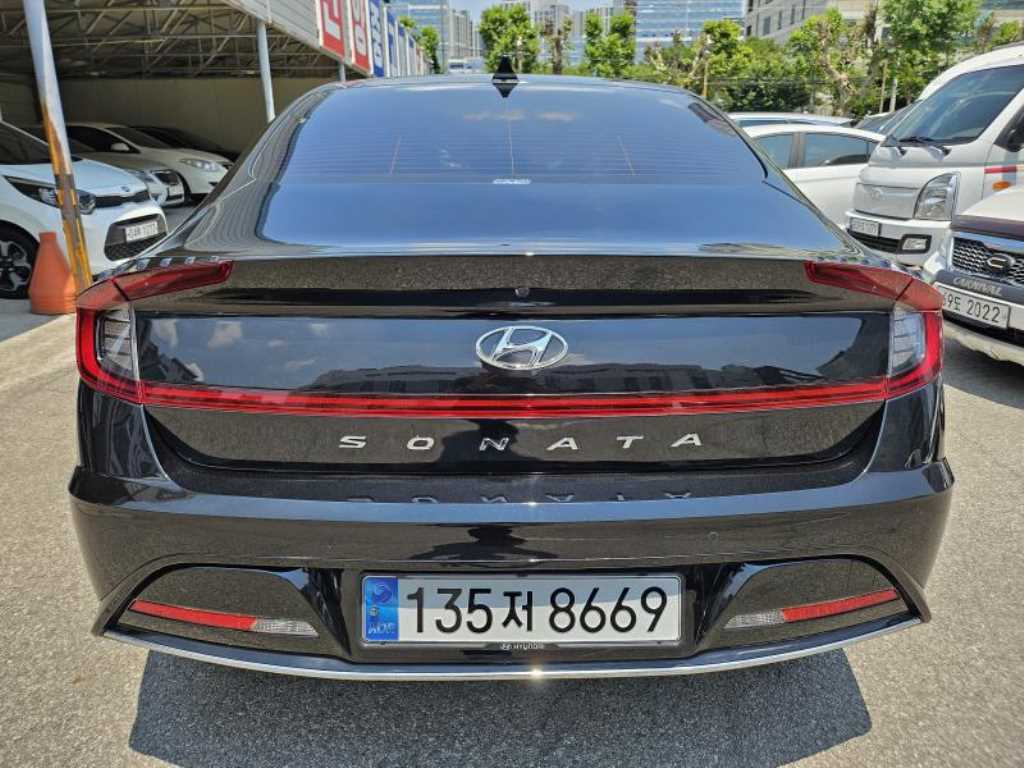 HYUNDAI Sonata - Vista 7