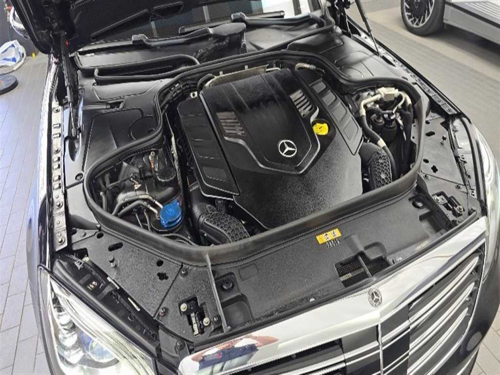 Mercedes Benz S Class - Vista 8