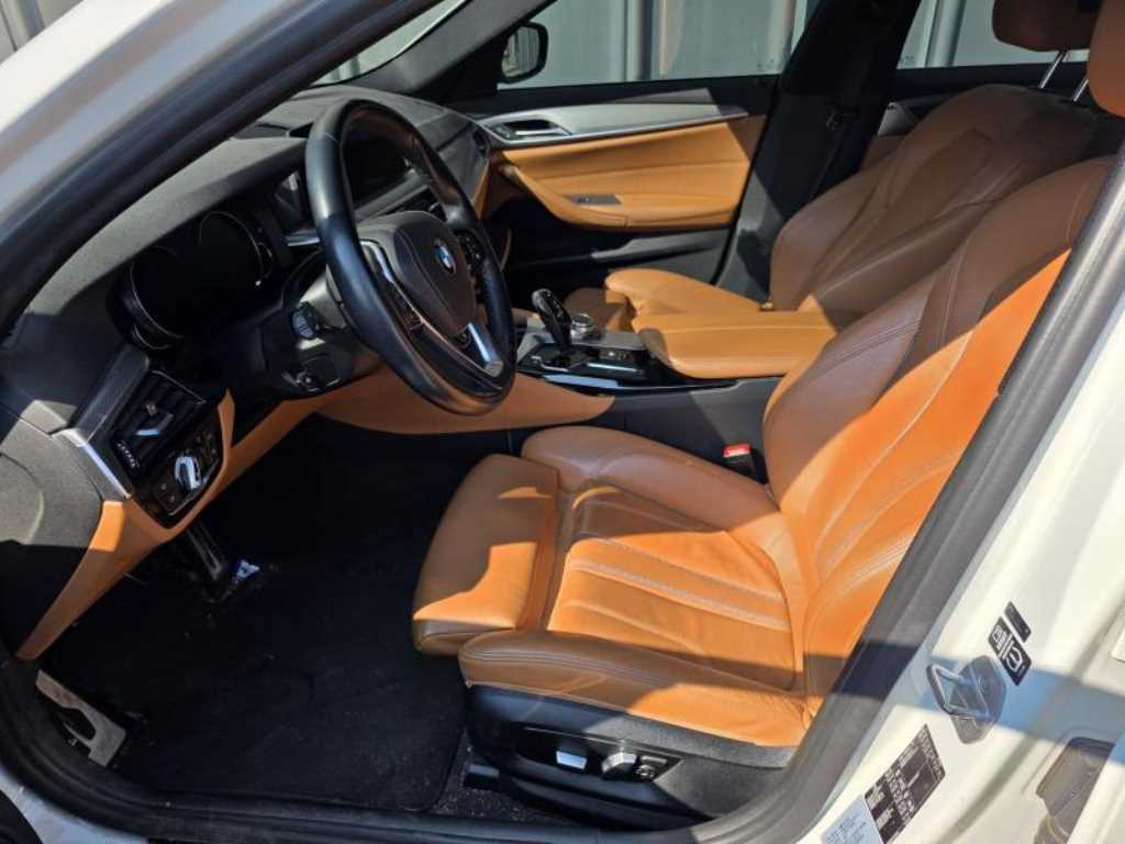 BMW 5 Series - Vista 3