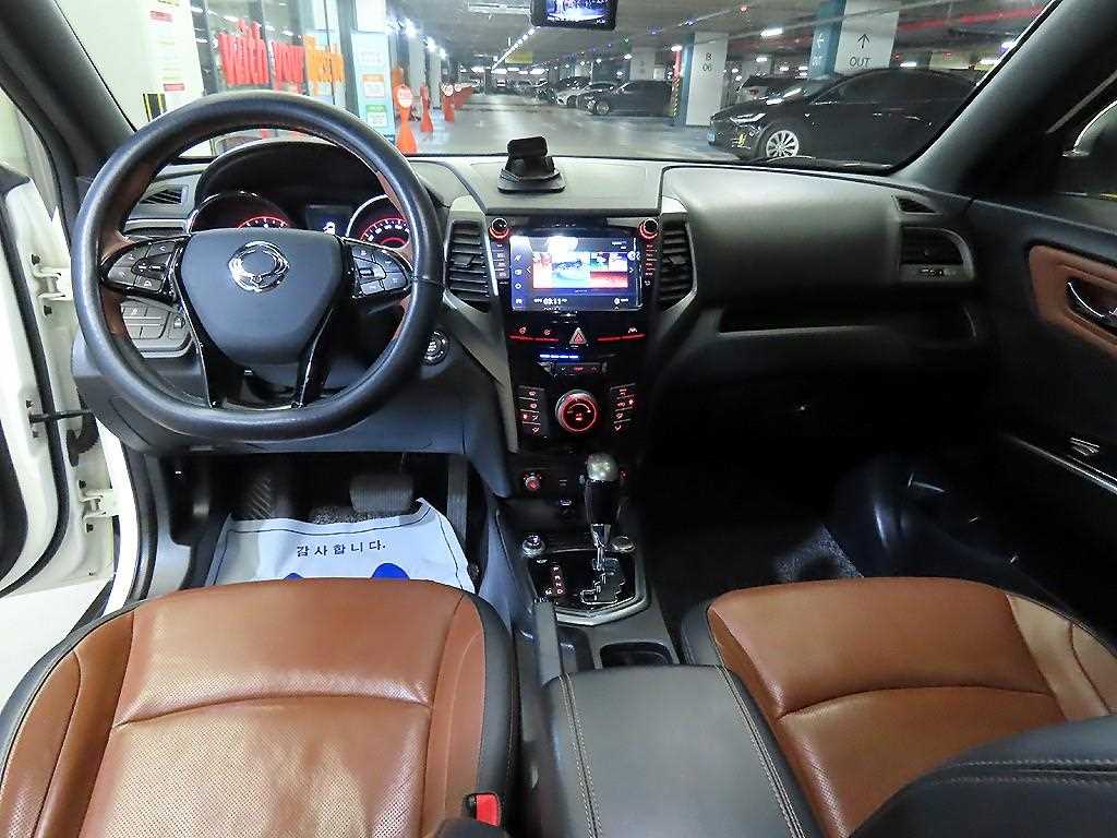 Ssangyong Tivoli - Vista 12