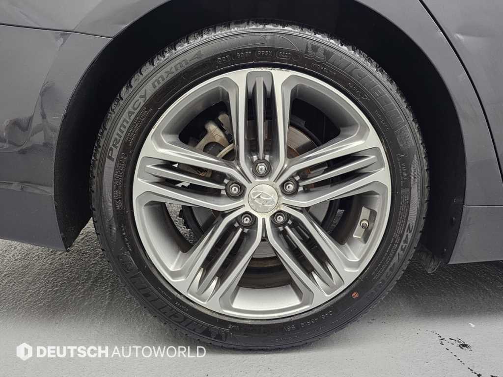 HYUNDAI Grandeur - Vista 7
