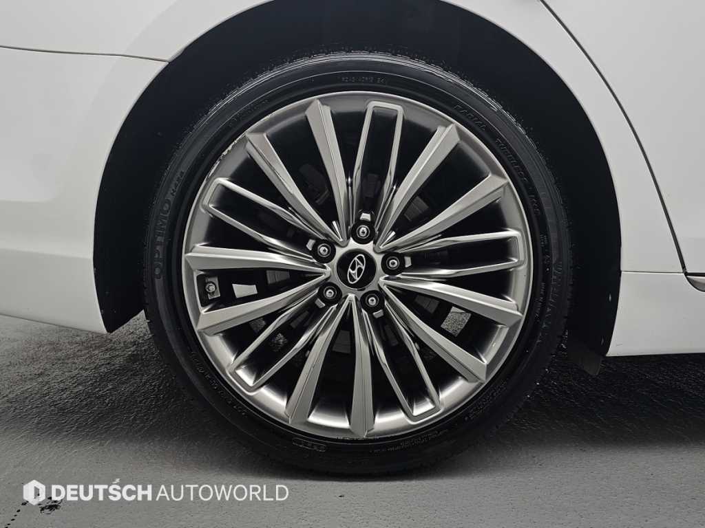 HYUNDAI Grandeur - Vista 7
