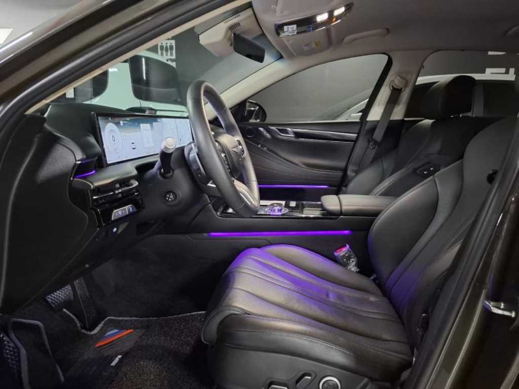 Genesis G80 - Vista 8