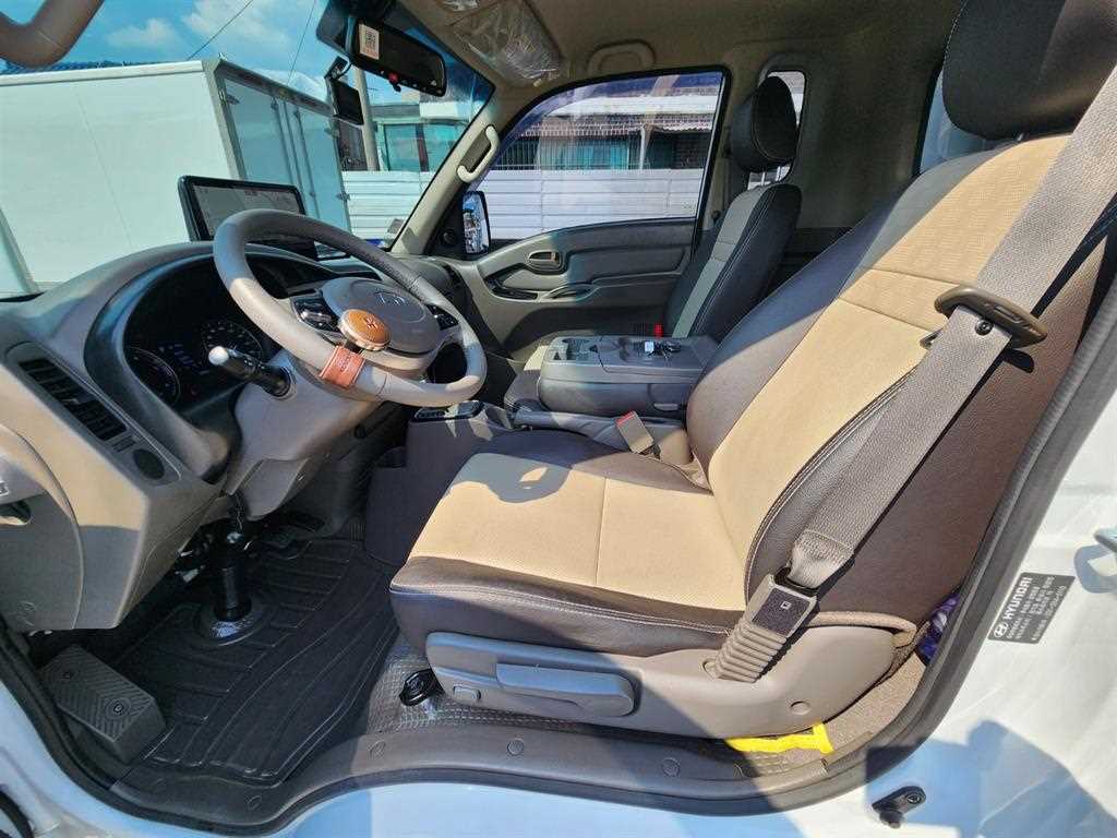 Small Truck Normal Box(High Deck) 2025 Blanco - Importación desde Corea - HF Imports Iquique - Foto 16