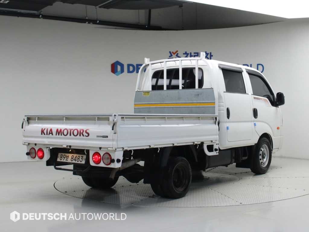 Small Truck Cargo (small) - Vista 2