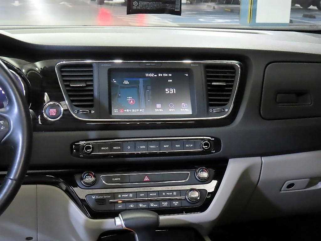 KIA Carnival 2020 Negro - Importación desde Corea - HF Imports Iquique - Foto 13