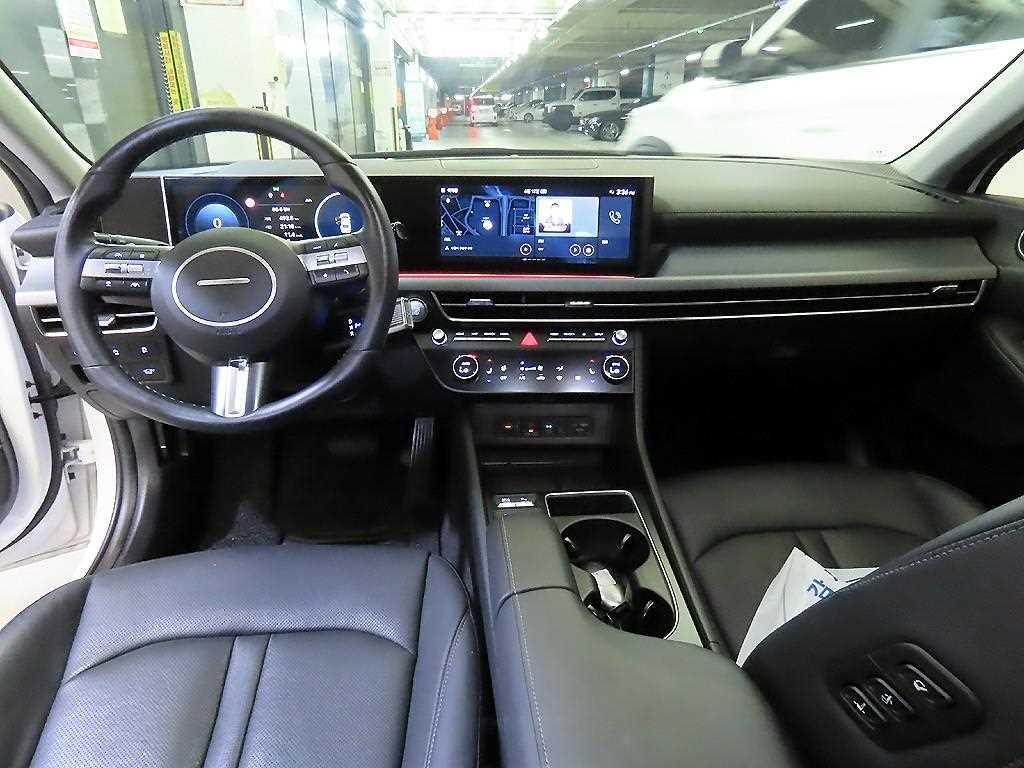 HYUNDAI Sonata - Vista 12