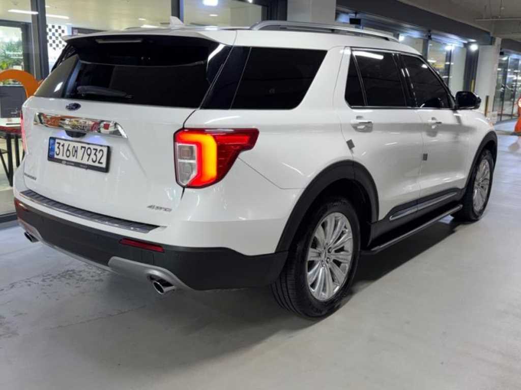Ford Explorer - Vista 6