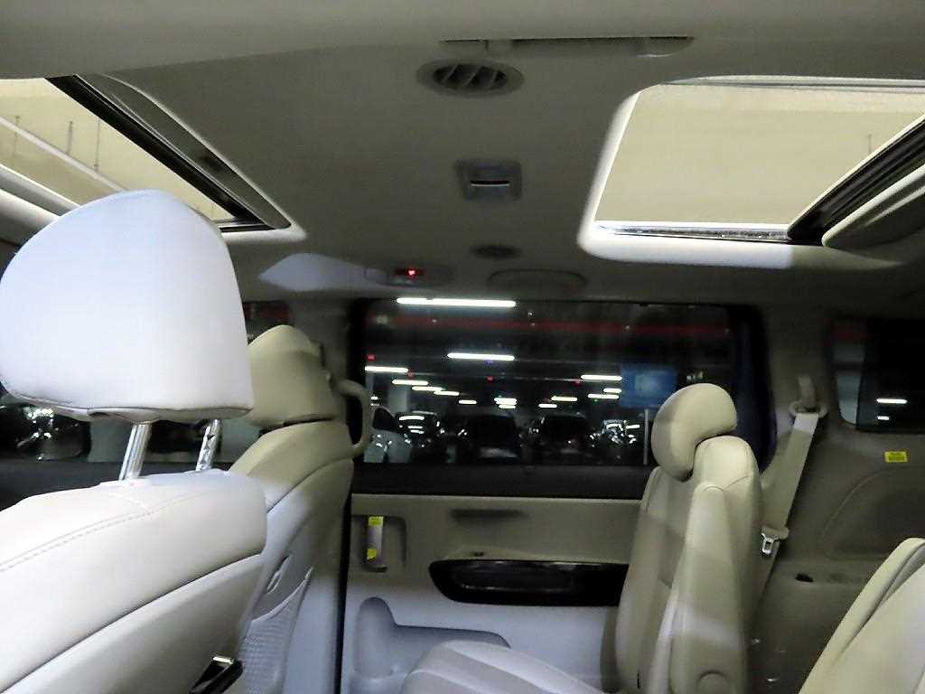 KIA Carnival 2020 Negro - Importación desde Corea - HF Imports Iquique - Foto 17