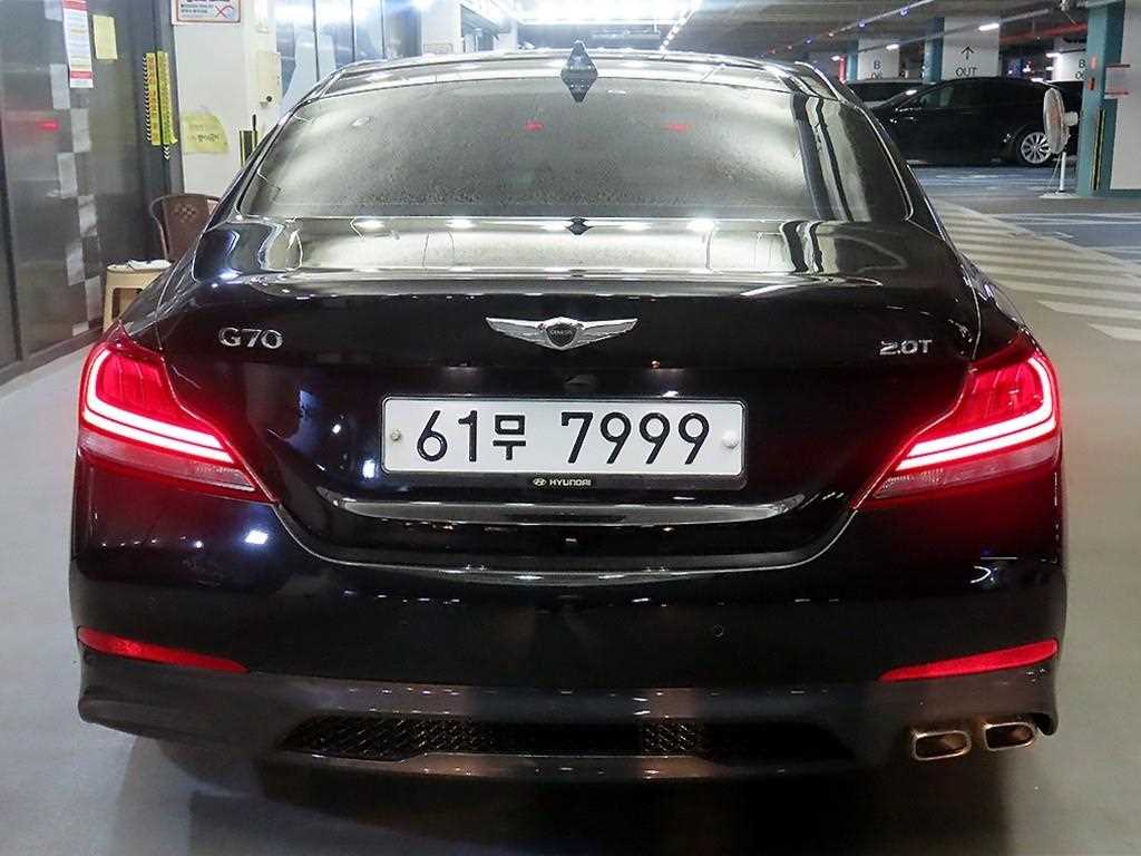 Genesis G70 - Vista 7