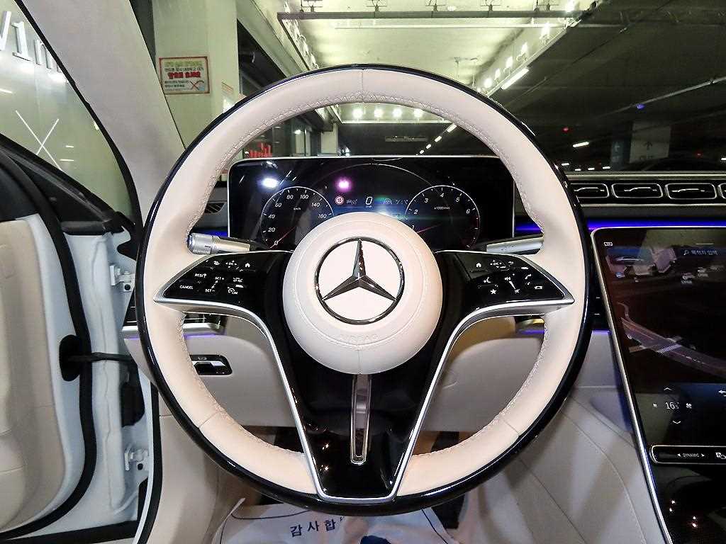 Mercedes Benz S Class - Vista 11