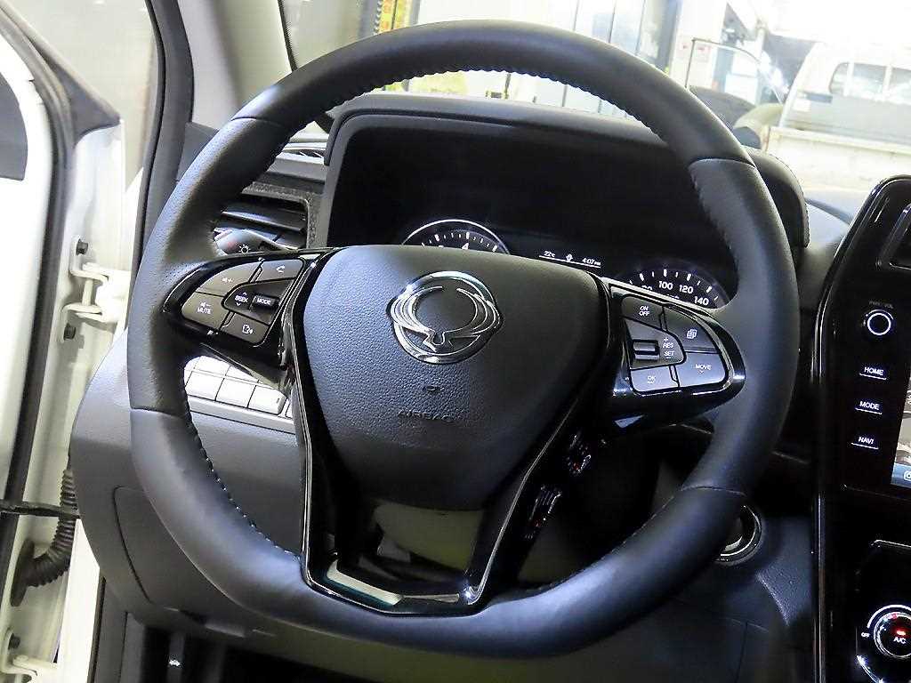 Ssangyong Tivoli - Vista 10