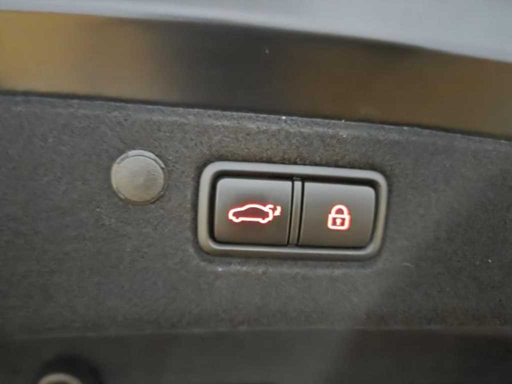 HYUNDAI Grandeur - Vista 6