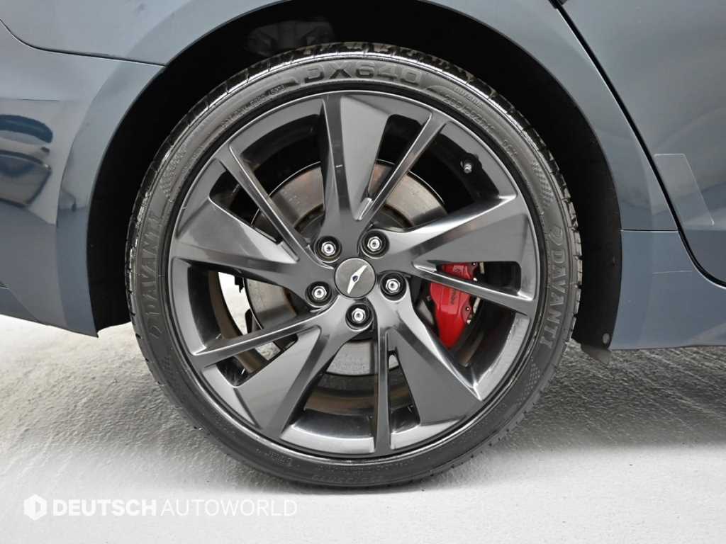 Genesis G70 - Vista 7