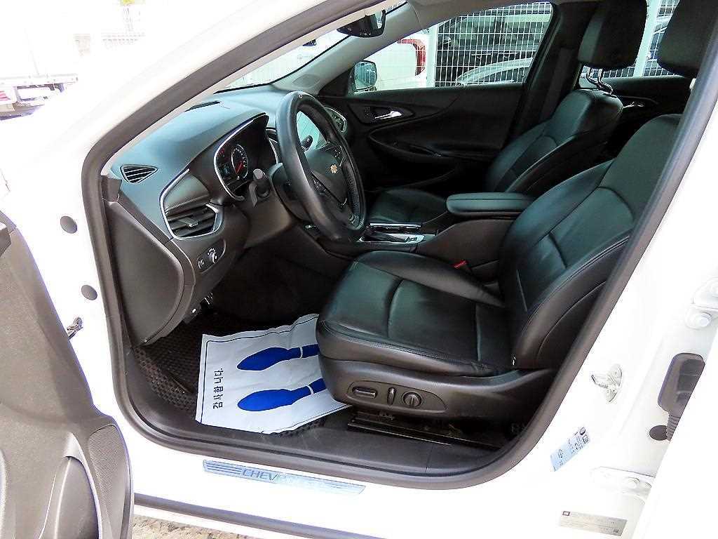 Chevrolet Malibu - Vista 7