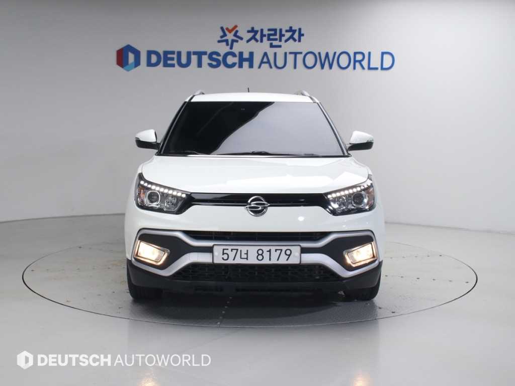 Ssangyong Tivoli - Vista 3