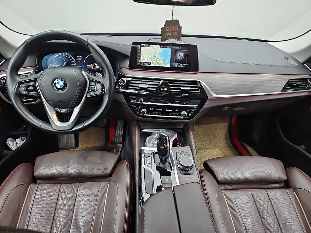 BMW 5 Series - Vista 9