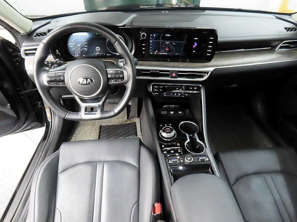 KIA K5 - Vista 9