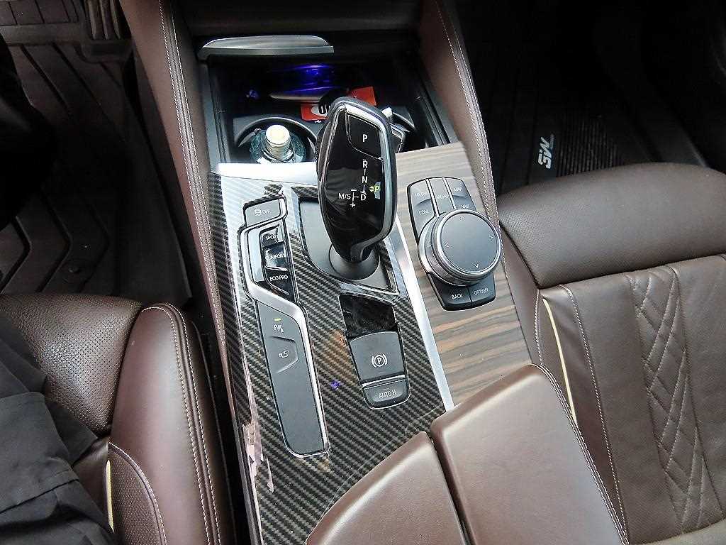 BMW 5 Series 2017 Blanco - Importación desde Corea - HF Imports Iquique - Foto 13