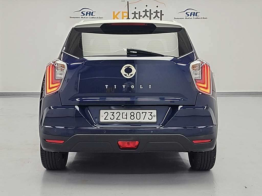 Ssangyong Tivoli - Vista 6