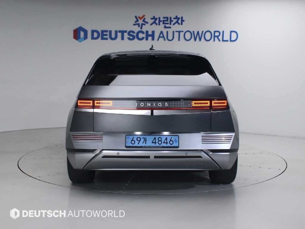 HYUNDAI Ioniq 5 - Vista 6