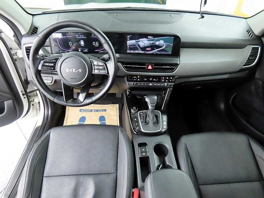 KIA Seltos - Vista 9