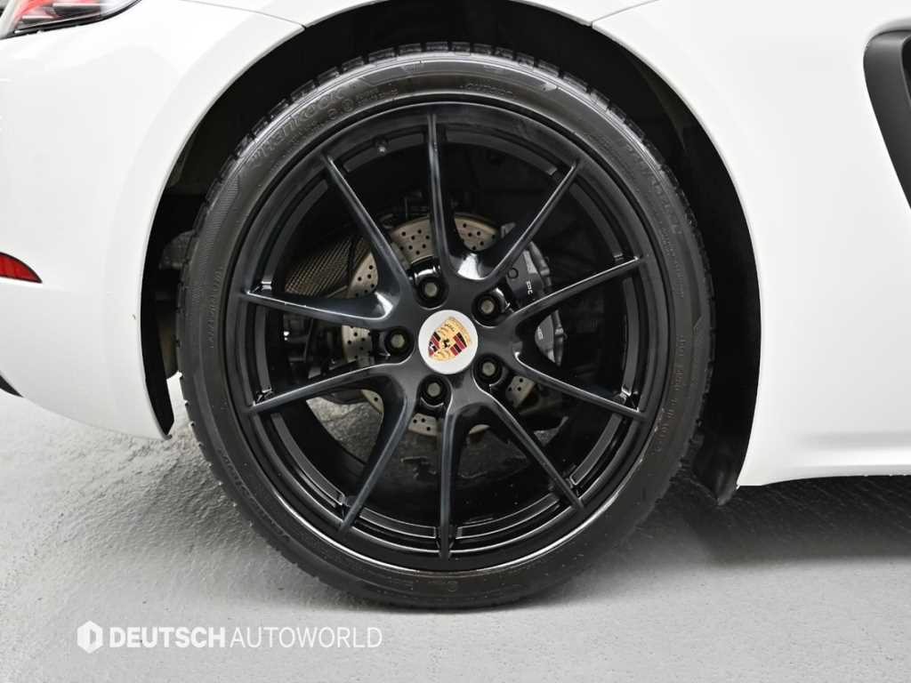 Porsche 718 - Vista 7