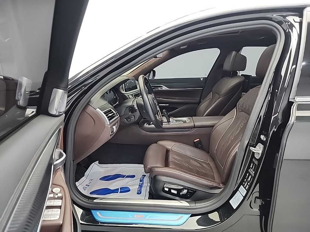 BMW 7 Series 2017 Negro - Importación desde Corea - HF Imports Iquique - Foto 13