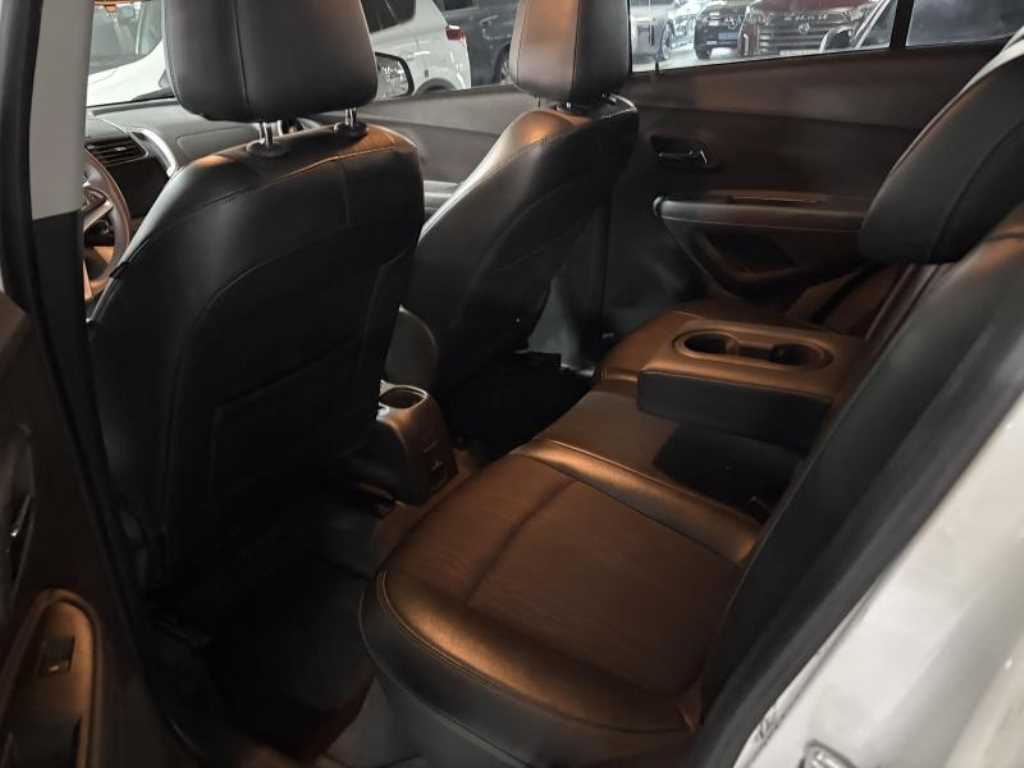 Chevrolet Trax - Vista 7