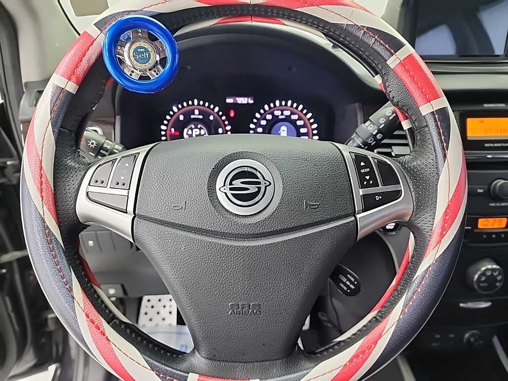Ssangyong Korando - Vista 11