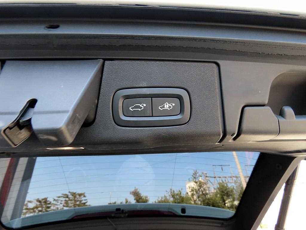 Volvo XC60 2020 Blanco - Importación desde Corea - HF Imports Iquique - Foto 19