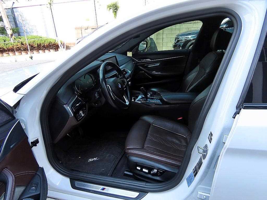BMW 5 Series - Vista 7