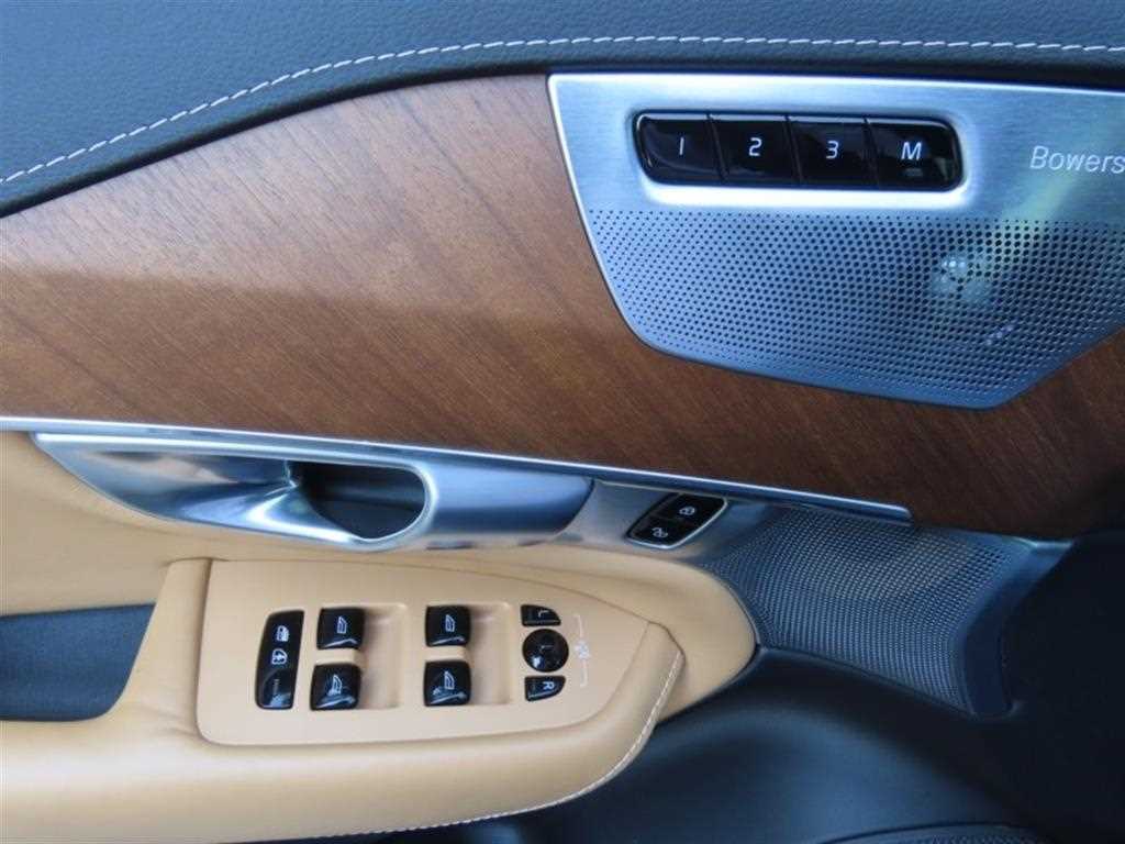 Volvo XC90 2019 Negro - Importación desde Corea - HF Imports Iquique - Foto 14
